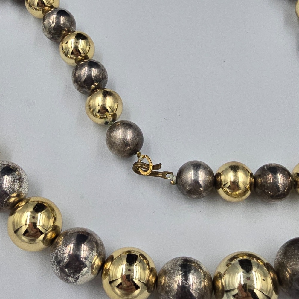 Vintage Beaded Ball Necklace Gold Tone Silver Tone Graduated - Picture 6 of 7